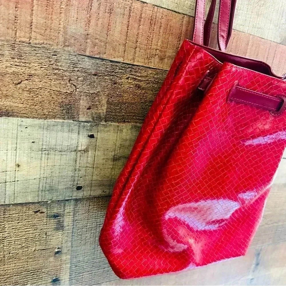 Relic Brand Leather Vintage Pull Backpack - Picture 4 of 12